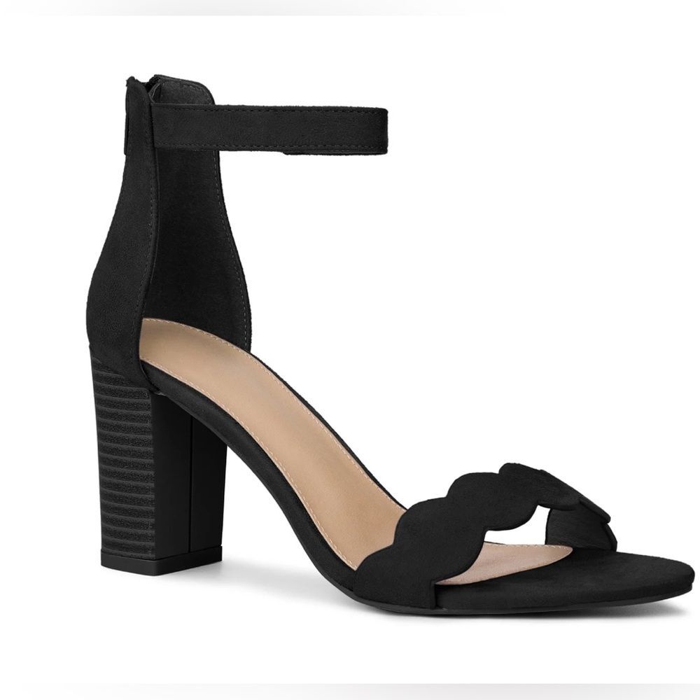 Elegant Black Ankle Strap Heels size 7. Perphy